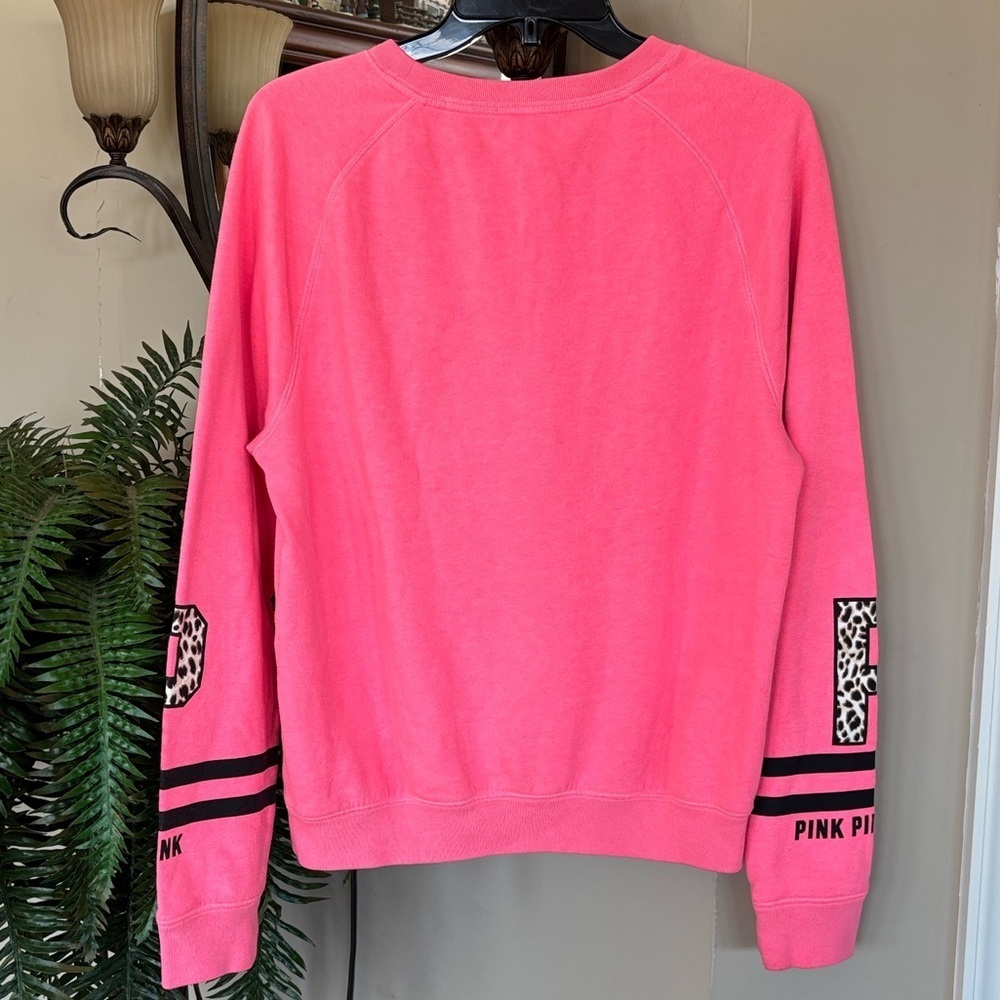 Vintage PINK Victoria's Secret Hot Pink Crew Neck Sweatshirt Leopard Print Y2K - Picture 11 of 13